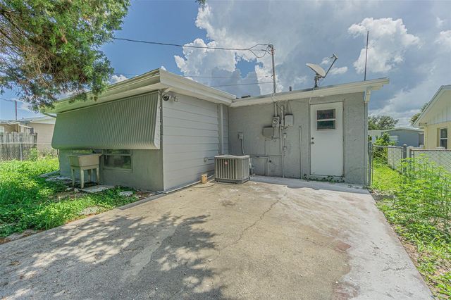 3301 BRIAR CLIFF DRIVE, Holiday, FL 34691