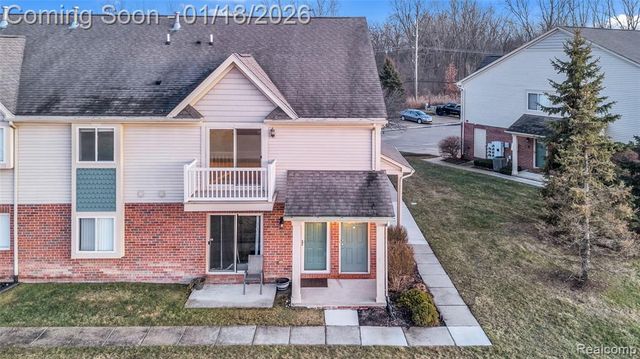 25865 Eastridge Court, New Baltimore, MI 48051