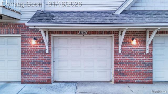 25865 Eastridge Court, New Baltimore, MI 48051