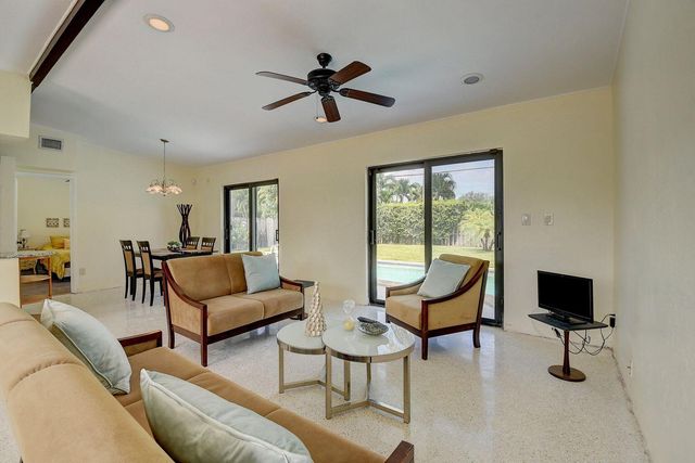 64 SW 9th Avenue, Boca Raton, FL 33486