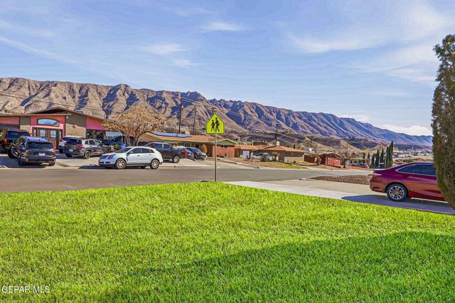 5847 BEAUMONT Place, El Paso, TX 79912