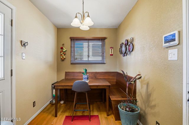 5847 BEAUMONT Place, El Paso, TX 79912