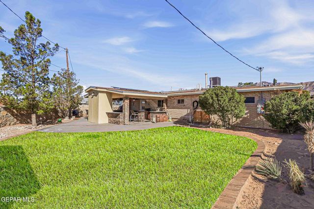 5847 BEAUMONT Place, El Paso, TX 79912