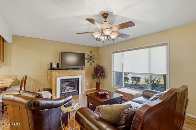 5847 BEAUMONT Place, El Paso, TX 79912