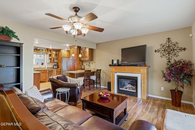 5847 BEAUMONT Place, El Paso, TX 79912