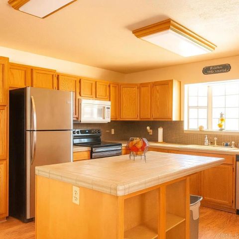 37076 Calico Boulevard, Yermo, CA 92398