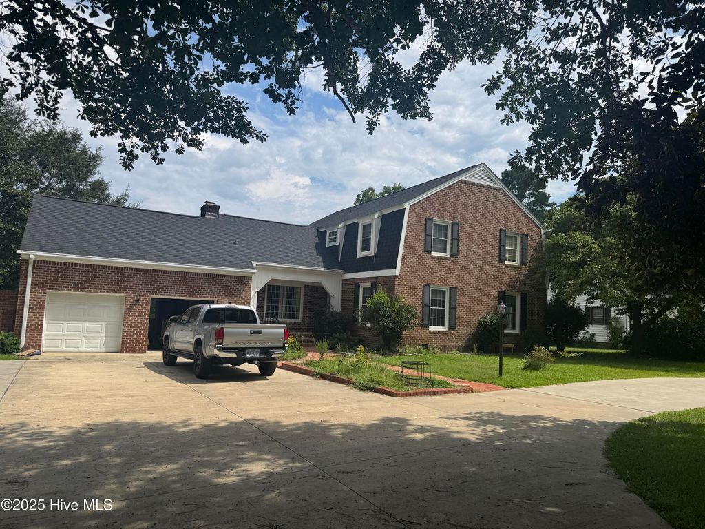 236 Shoreline Drive, New Bern, NC 28562