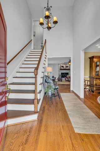 2712 Long Hollow Pike, Hendersonville, TN 37075