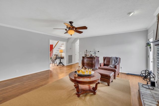 2712 Long Hollow Pike, Hendersonville, TN 37075