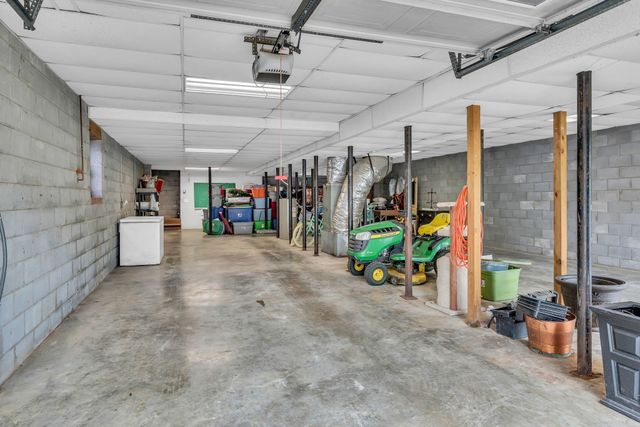 2712 Long Hollow Pike, Hendersonville, TN 37075