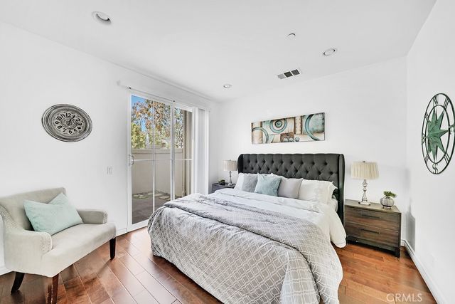 32 League, Irvine, CA 92602