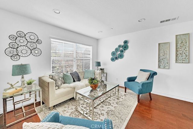 32 League, Irvine, CA 92602