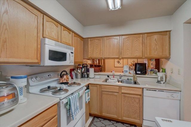 1403 Whispering Pines Way, Fitchburg, WI 53713