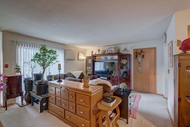 1403 Whispering Pines Way, Fitchburg, WI 53713