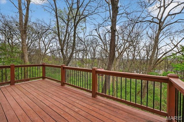 1692 Carman Road, Manchester, MO 63021