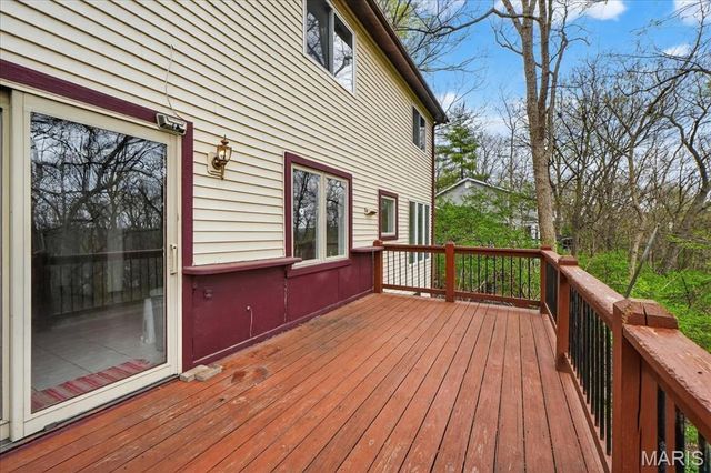 1692 Carman Road, Manchester, MO 63021