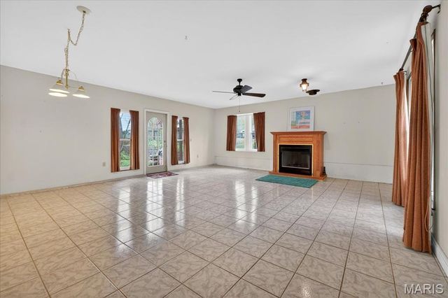 1692 Carman Road, Manchester, MO 63021