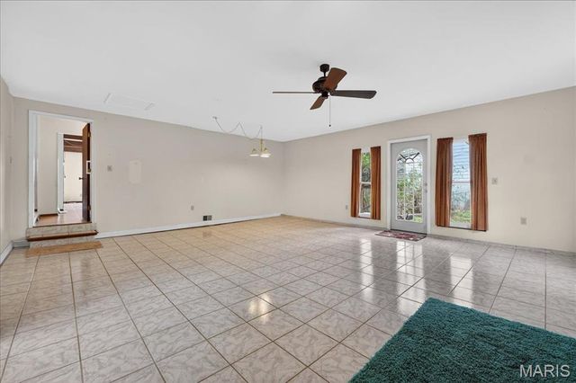 1692 Carman Road, Manchester, MO 63021