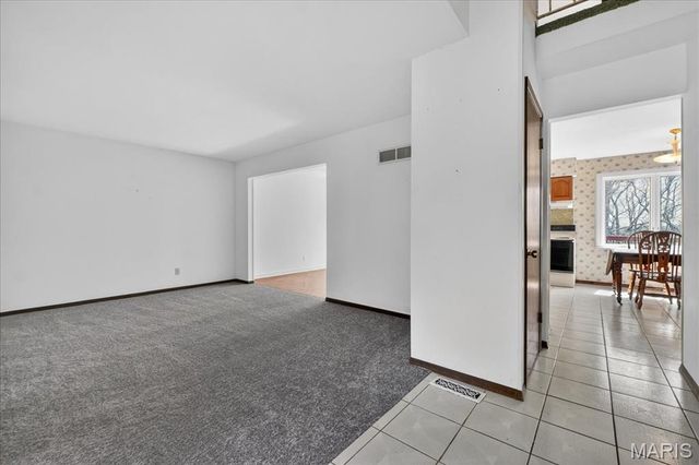 1692 Carman Road, Manchester, MO 63021