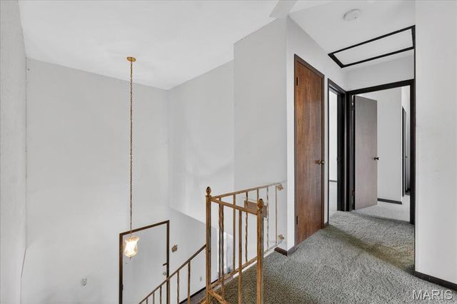 1692 Carman Road, Manchester, MO 63021