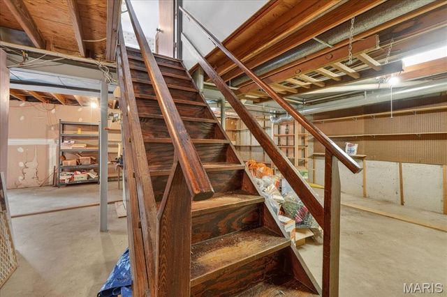 1692 Carman Road, Manchester, MO 63021