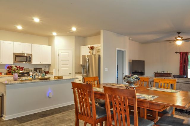 272 Warner Crossing Way, Loris, SC 29569