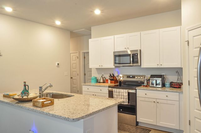 272 Warner Crossing Way, Loris, SC 29569