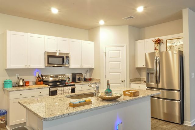 272 Warner Crossing Way, Loris, SC 29569