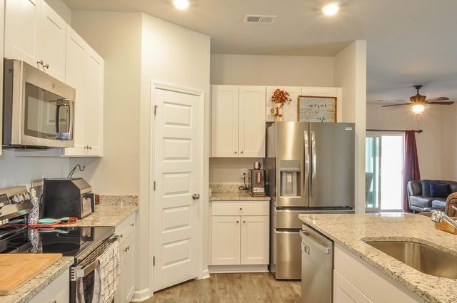 272 Warner Crossing Way, Loris, SC 29569