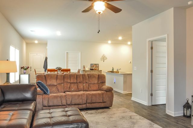 272 Warner Crossing Way, Loris, SC 29569