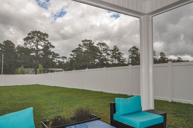 272 Warner Crossing Way, Loris, SC 29569