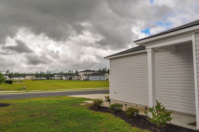 272 Warner Crossing Way, Loris, SC 29569