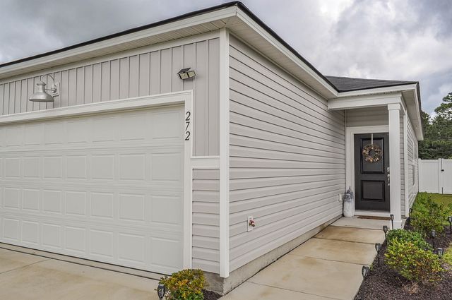 272 Warner Crossing Way, Loris, SC 29569