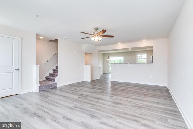 85 MOSES DR, Martinsburg, WV 25405