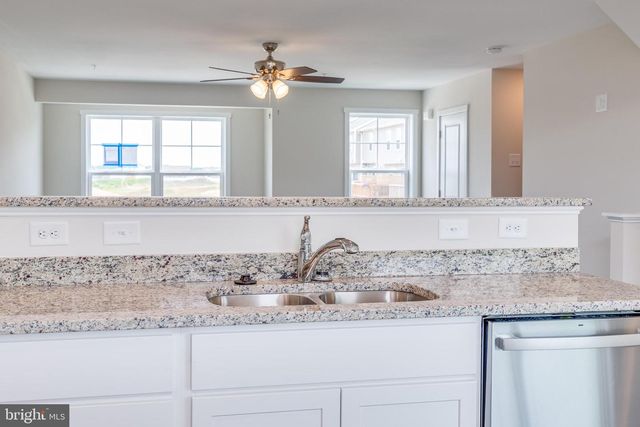 85 MOSES DR, Martinsburg, WV 25405