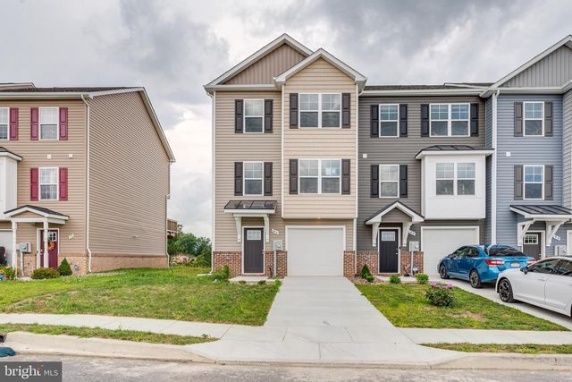 85 MOSES DR, Martinsburg, WV 25405
