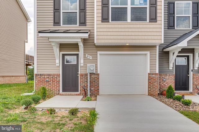 85 MOSES DR, Martinsburg, WV 25405