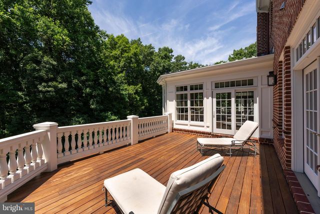 1112 WESTWICKE LN, Lutherville Timonium, MD 21093