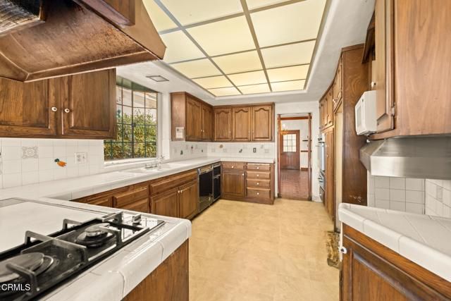 2623 Seahorse Avenue, Ventura, CA 93001