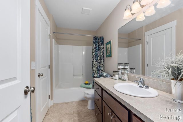 5027 Wild Senna Avenue, Kentwood, MI 49512