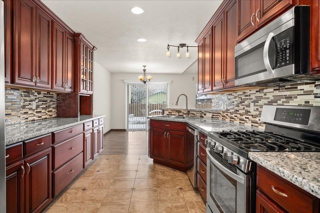 3212 E 33rd Ave, Spokane, WA 99223