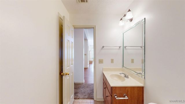 3637 CLAIBORNE Circle, Montgomery, AL 36116