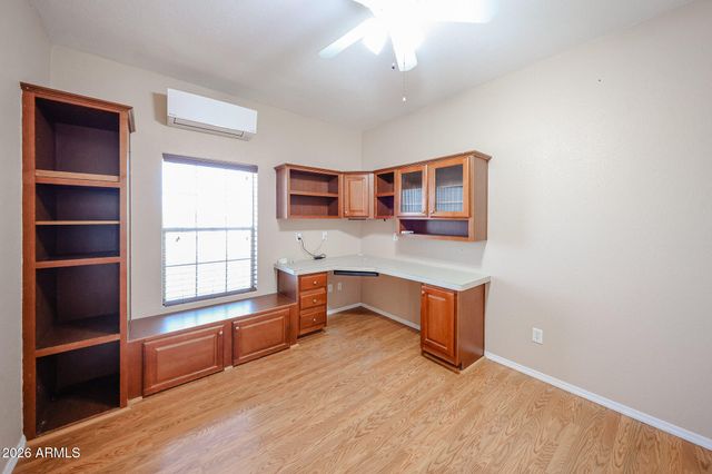 22129 W DIXILETA Drive, Wittmann, AZ 85361