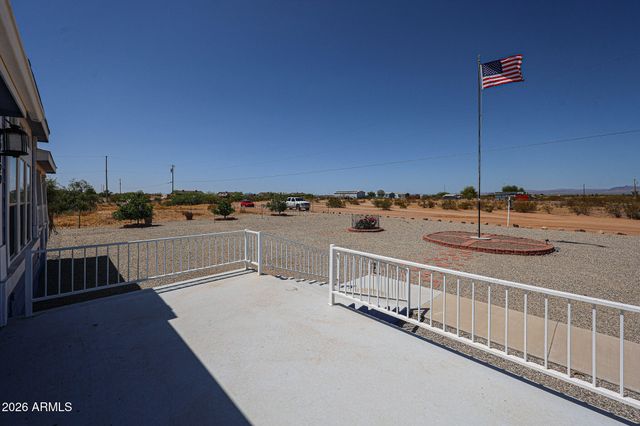 22129 W DIXILETA Drive, Wittmann, AZ 85361