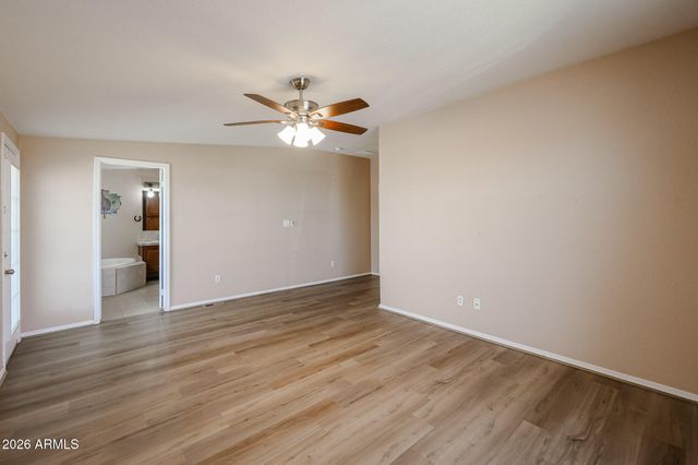 22129 W DIXILETA Drive, Wittmann, AZ 85361