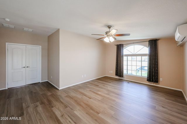 22129 W DIXILETA Drive, Wittmann, AZ 85361