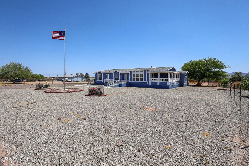 22129 W DIXILETA Drive, Wittmann, AZ 85361 — photo 2