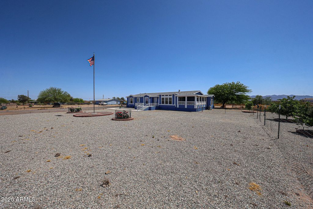 22129 W DIXILETA Drive, Wittmann, AZ 85361 — photo 3