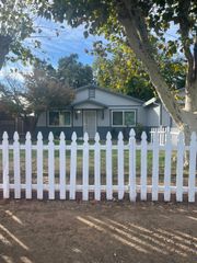 2655 Taft St, Sacramento, CA 95815