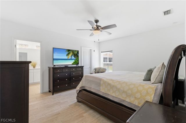 2714 SW 3rd LN, Cape Coral, FL 33991